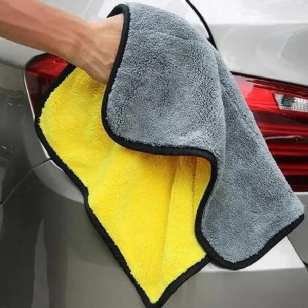 Ultra Soft Microfiber Cleaning Rag - Extra Thick Car Wash & Polishing Towel